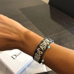 Dior friendship bracelet